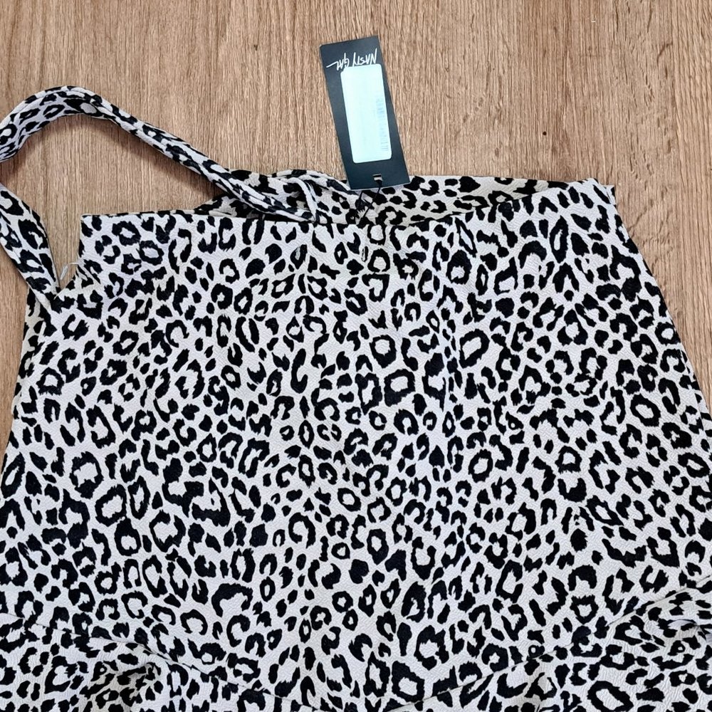 Nasty Gal Ruffle Hem Leopard Mini Skirt Size 10 NWT - Picture 10 of 10